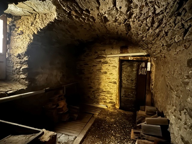 Canobbio/Lugano vendiamo casa unifamiliare di nucleo